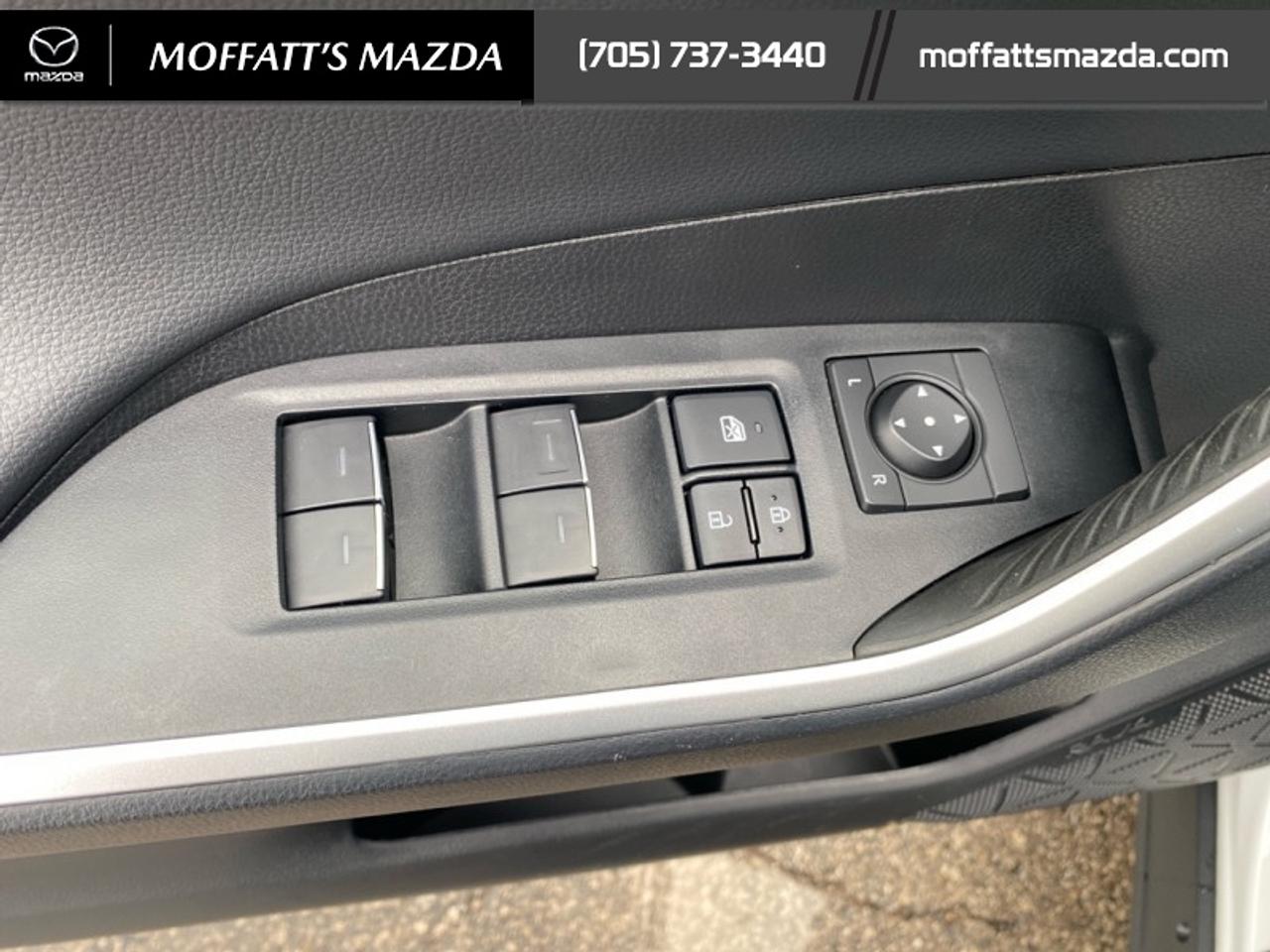 2025 Toyota RAV4 Hybrid XSE Photo
