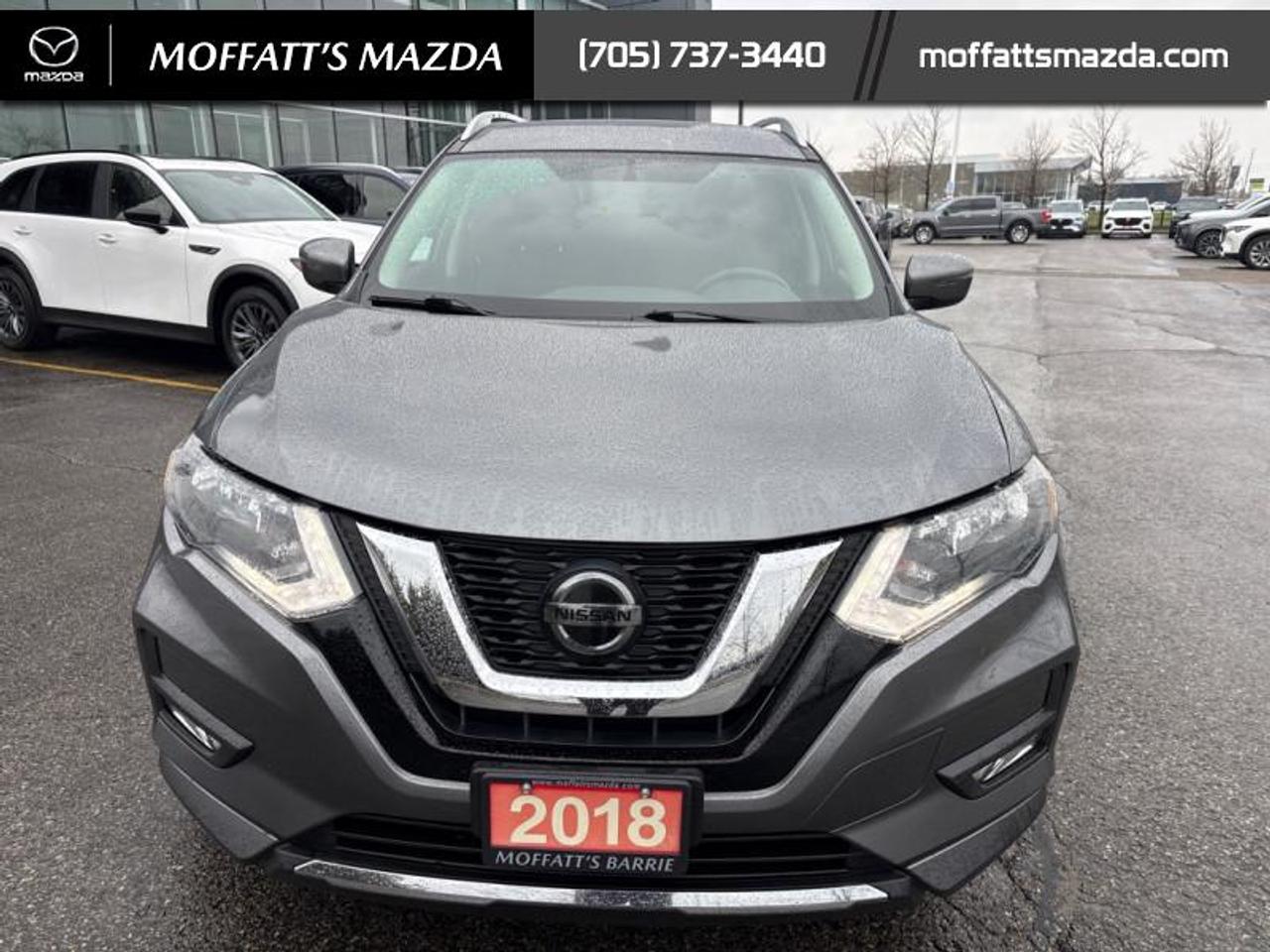 2018 Nissan Rogue SV Photo
