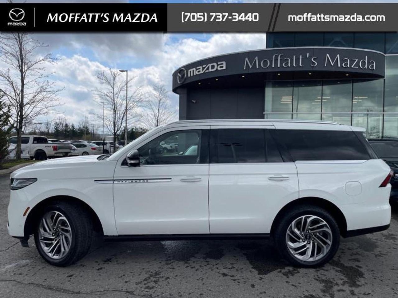 2025 Lincoln Navigator Reserve Photo2