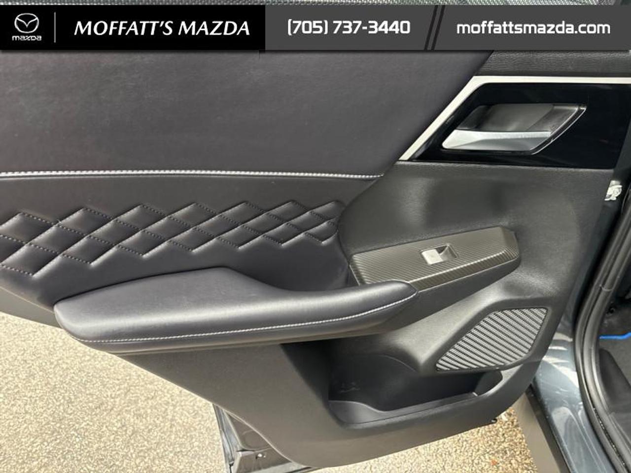 2024 Mitsubishi Outlander GT NOIR Photo