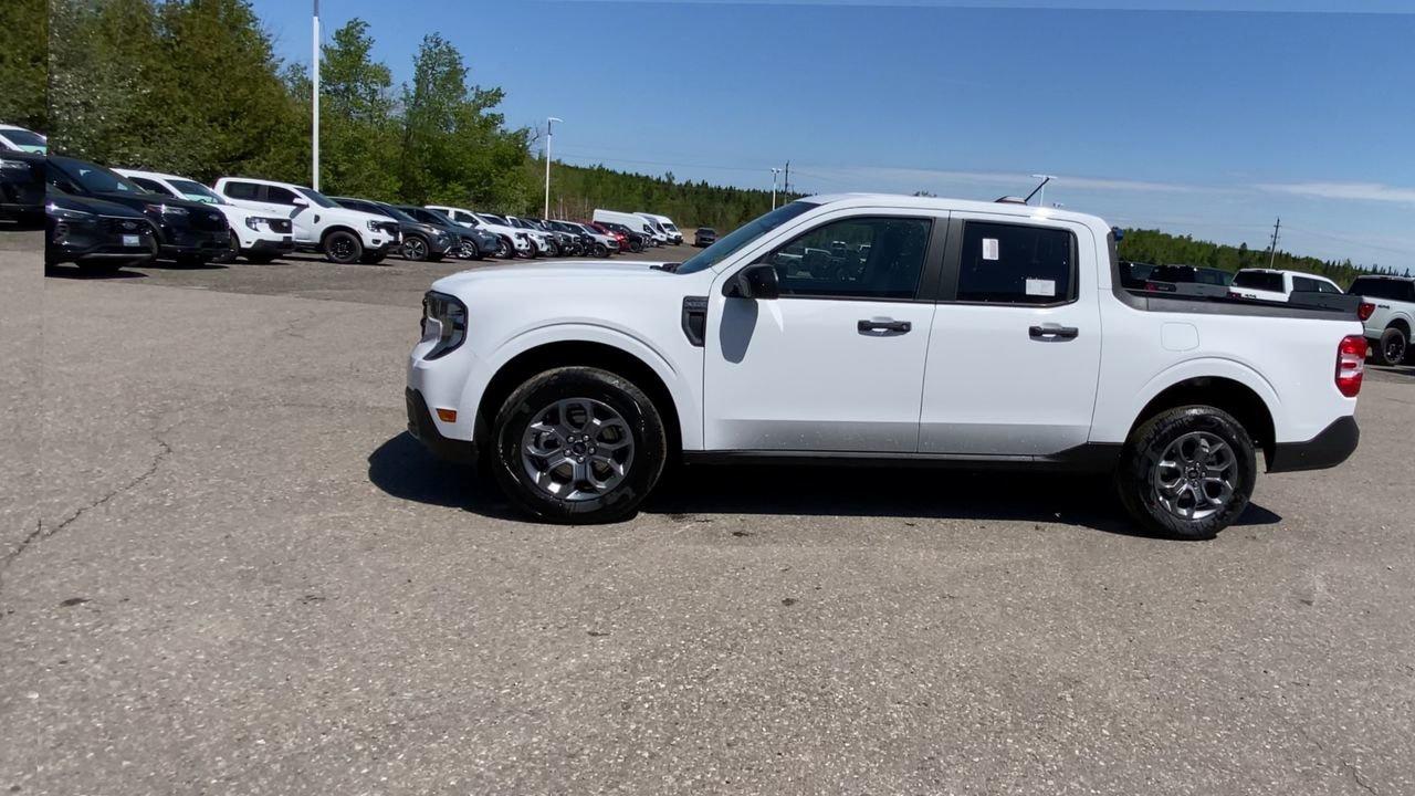 2026 Ford Maverick XLT Photo4