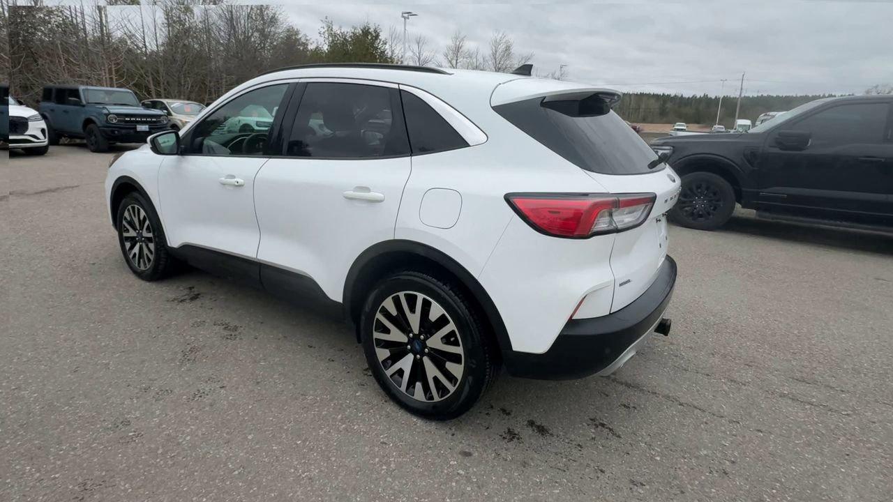 2020 Ford Escape SEL Photo