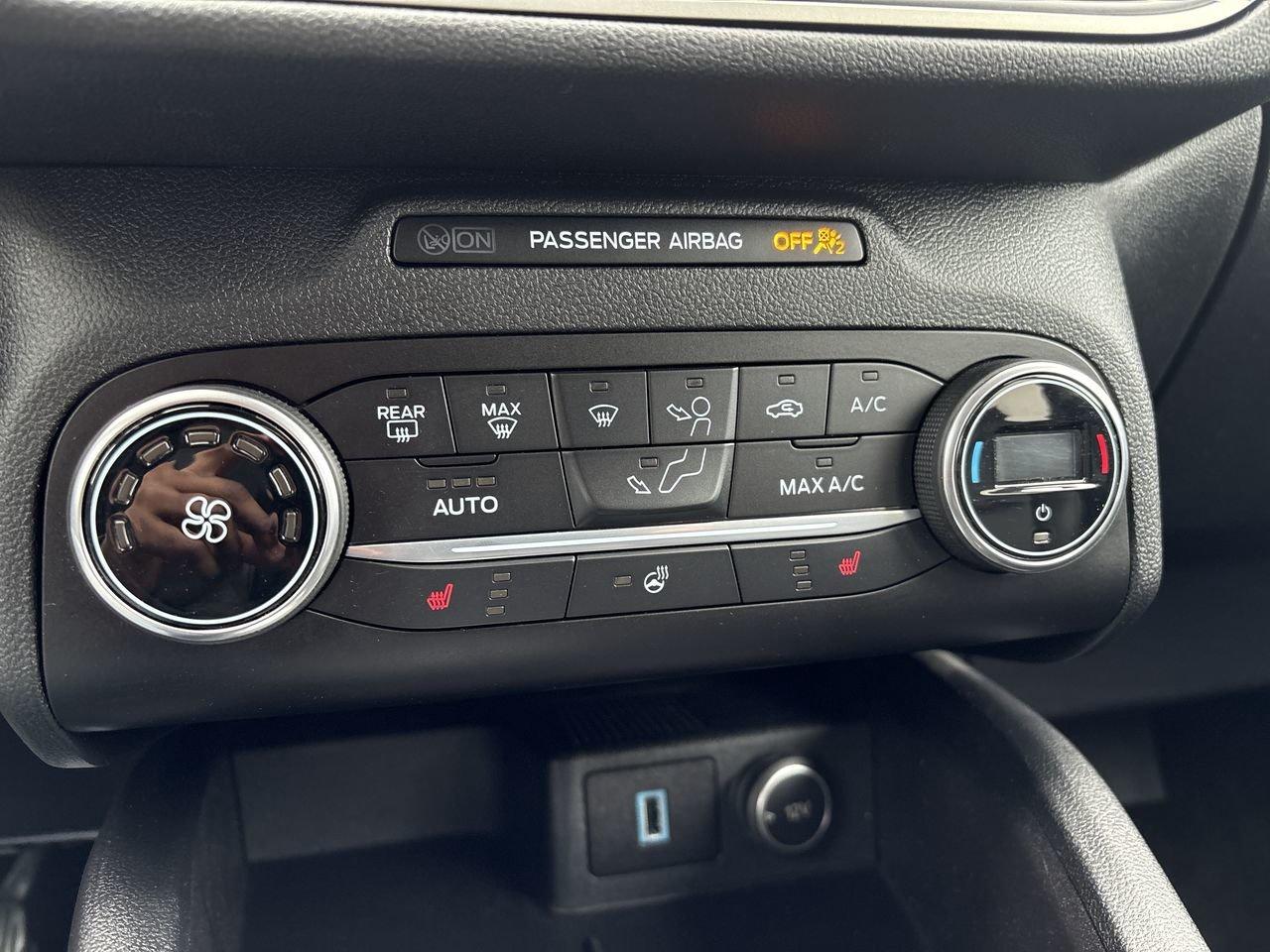 2020 Ford Escape SEL Photo