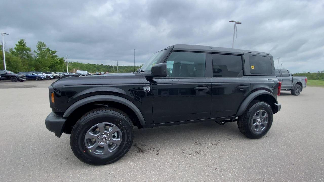 2026 Ford Bronco Big Bend Photo3