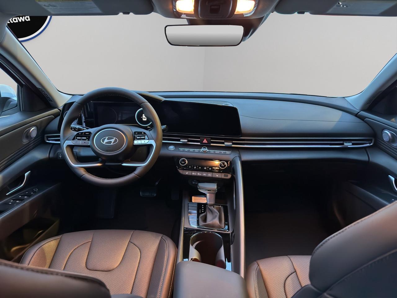 2026 Hyundai Elantra Hybrid Luxury Photo
