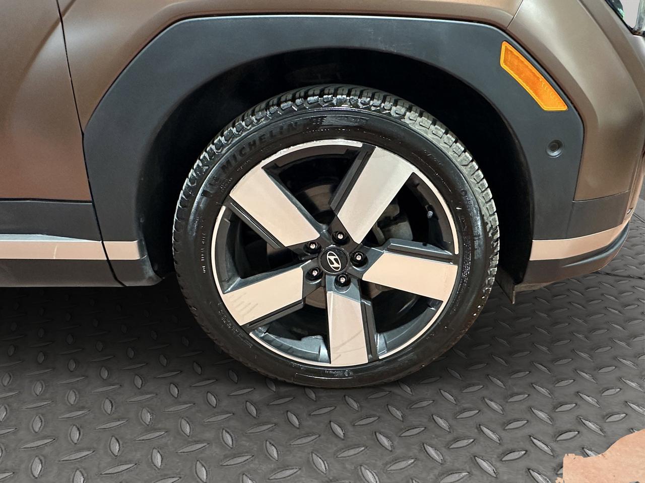 2024 Hyundai Santa Fe Luxury | Reverse Cam | Heated Seats Photo1