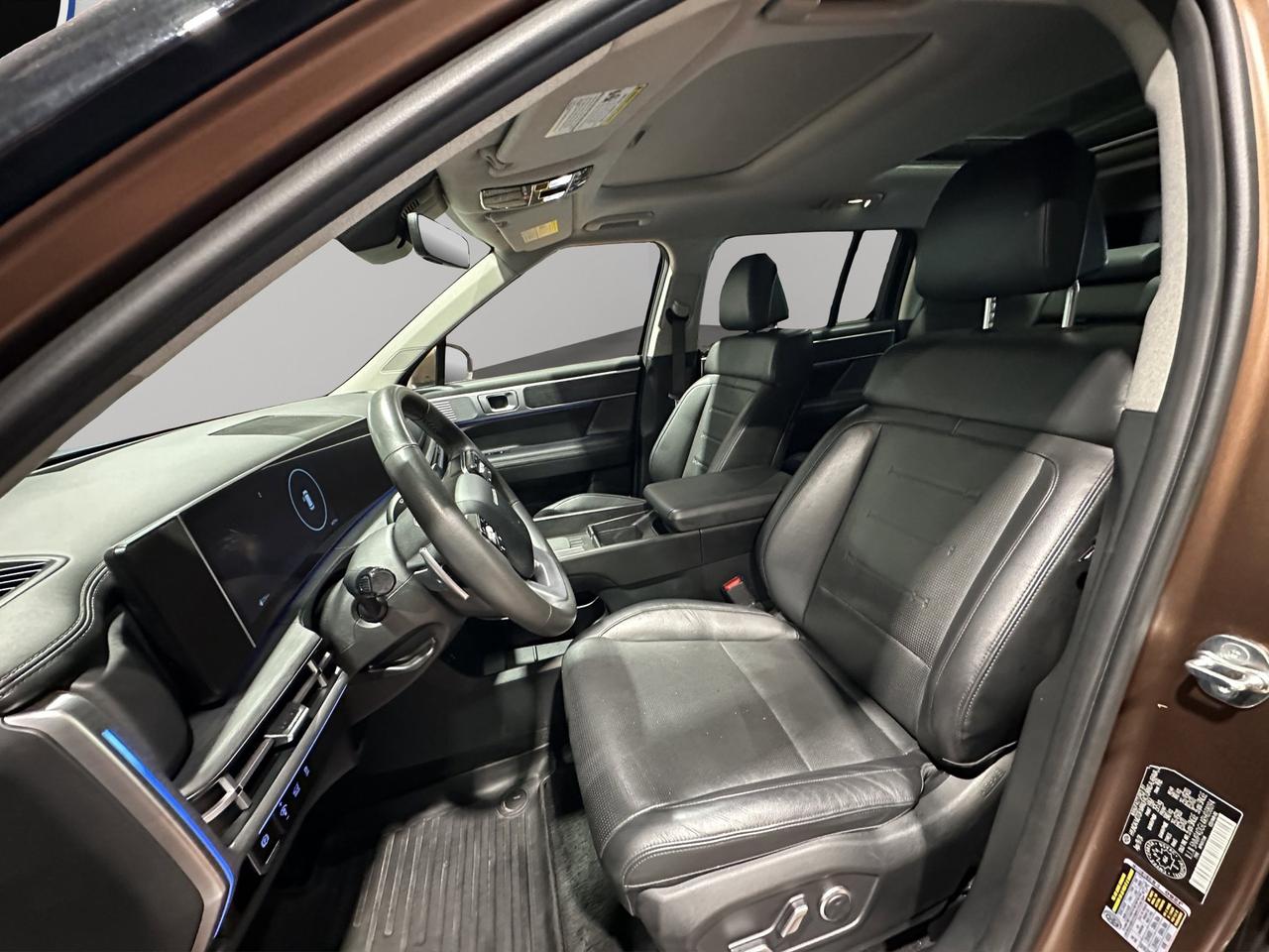 2024 Hyundai Santa Fe Luxury | Reverse Cam | Heated Seats Photo