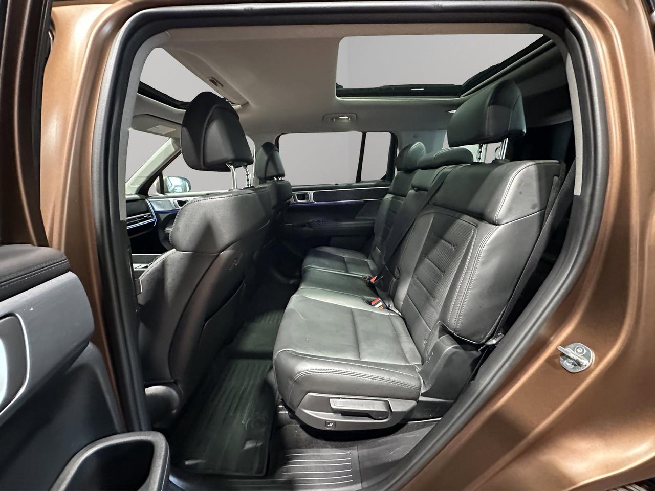 2024 Hyundai Santa Fe Luxury | Reverse Cam | Heated Seats Photo