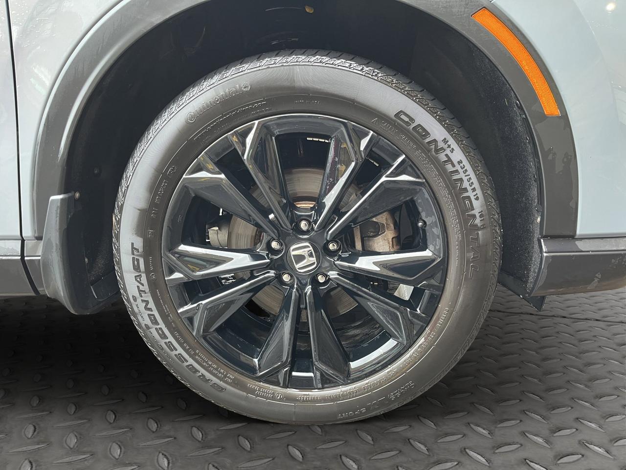 2023 Honda CR-V Hybrid Touring | Reverse Cam | Heated Seats Photo