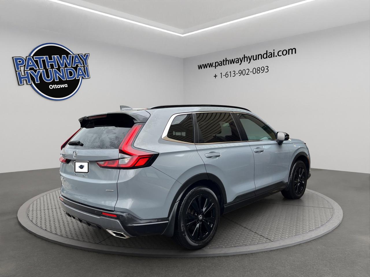 2023 Honda CR-V Hybrid Touring | Reverse Cam | Heated Seats Photo