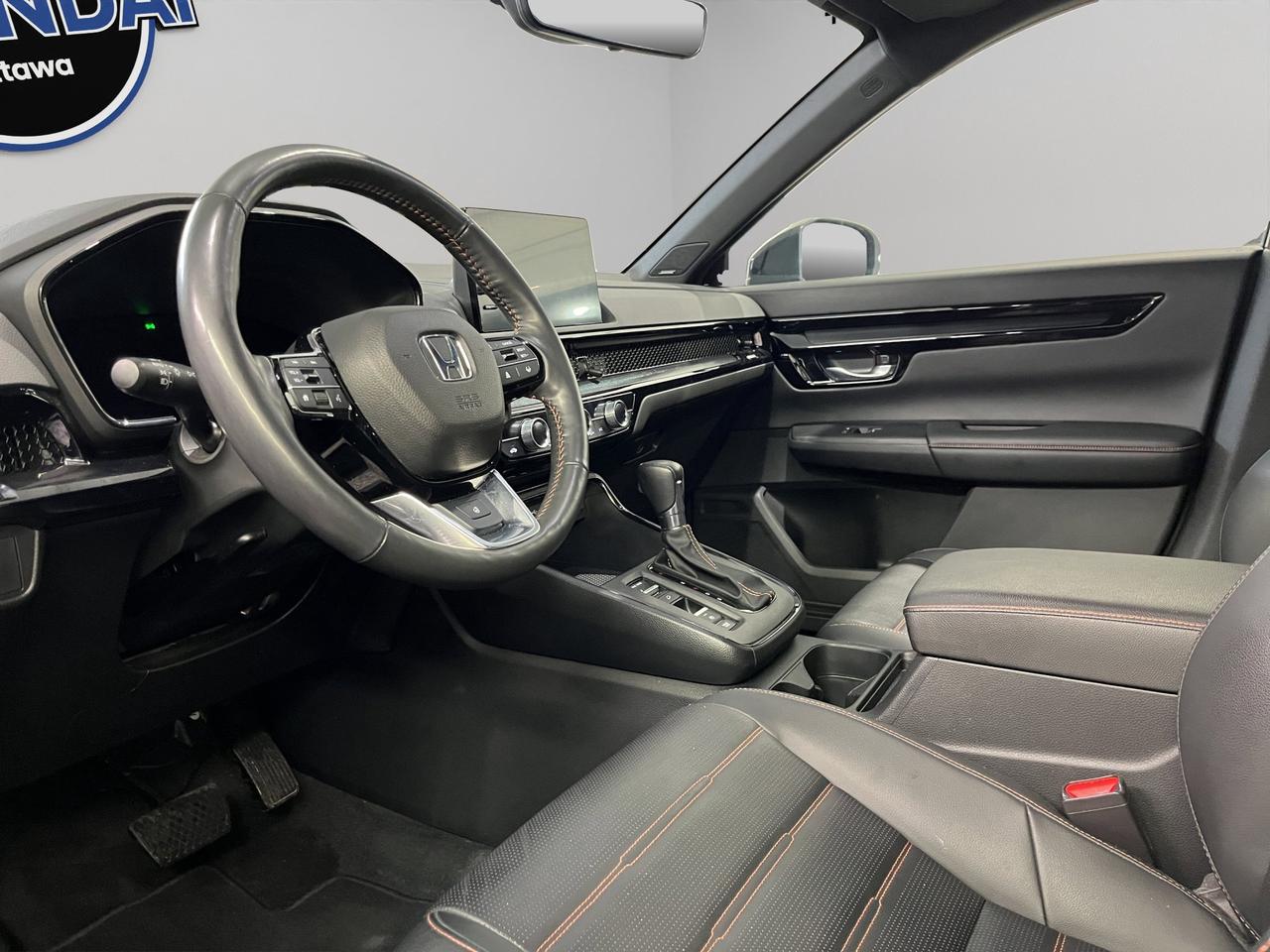 2023 Honda CR-V Hybrid Touring | Reverse Cam | Heated Seats Photo