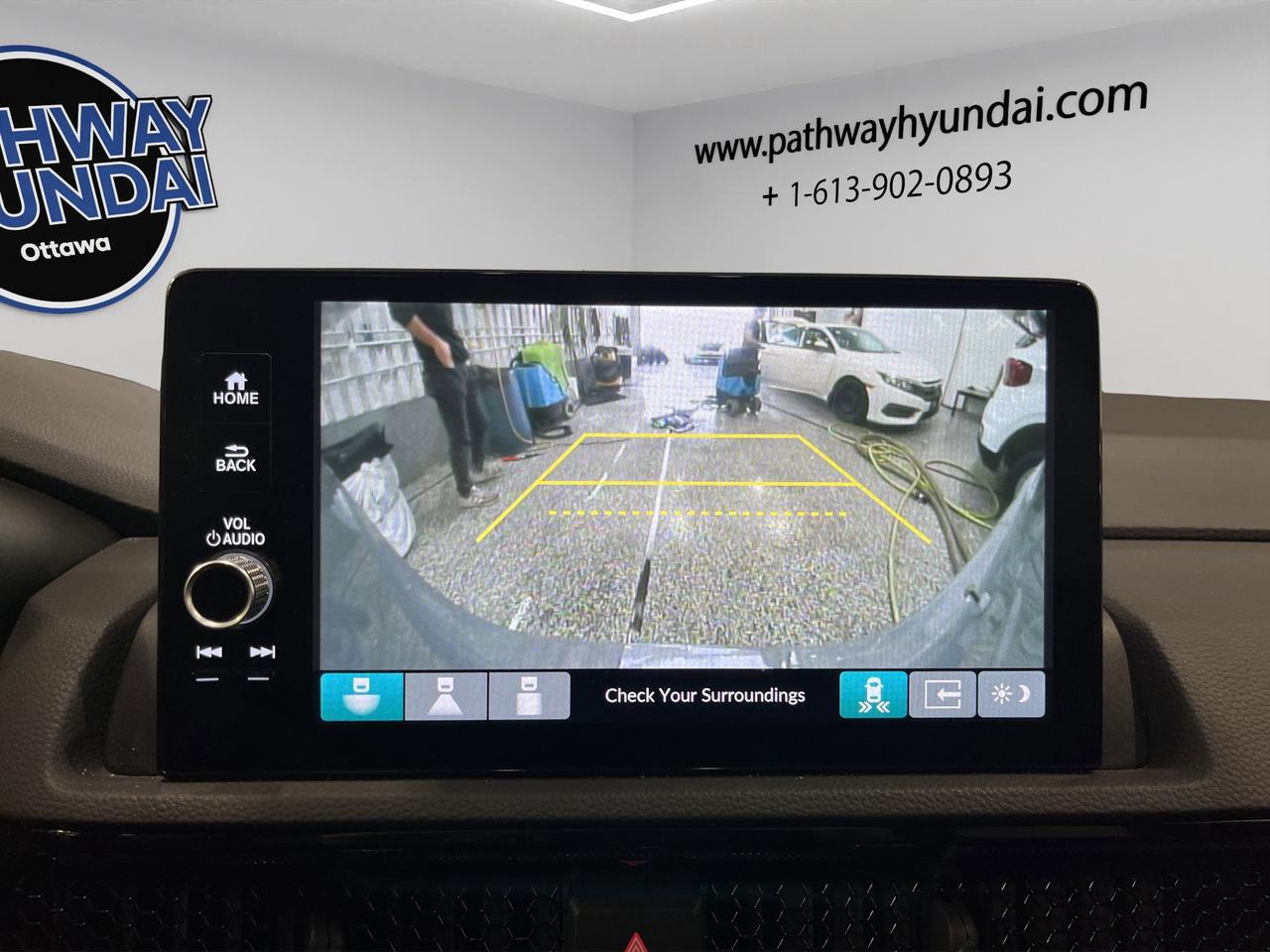 2023 Honda CR-V Hybrid Touring | Reverse Cam | Heated Seats Photo