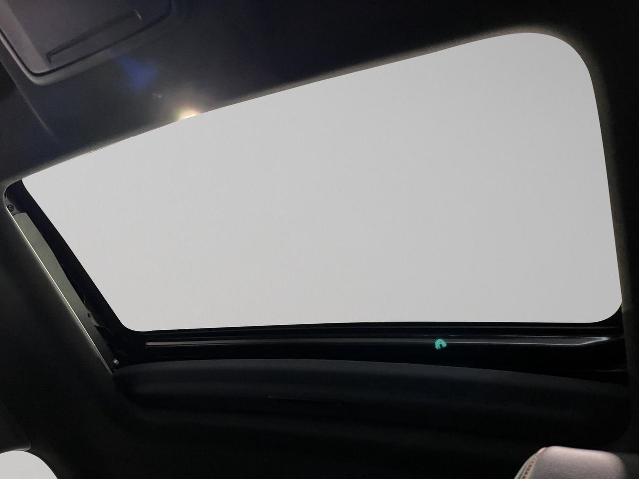 2023 Honda CR-V Hybrid Touring | Reverse Cam | Heated Seats Photo