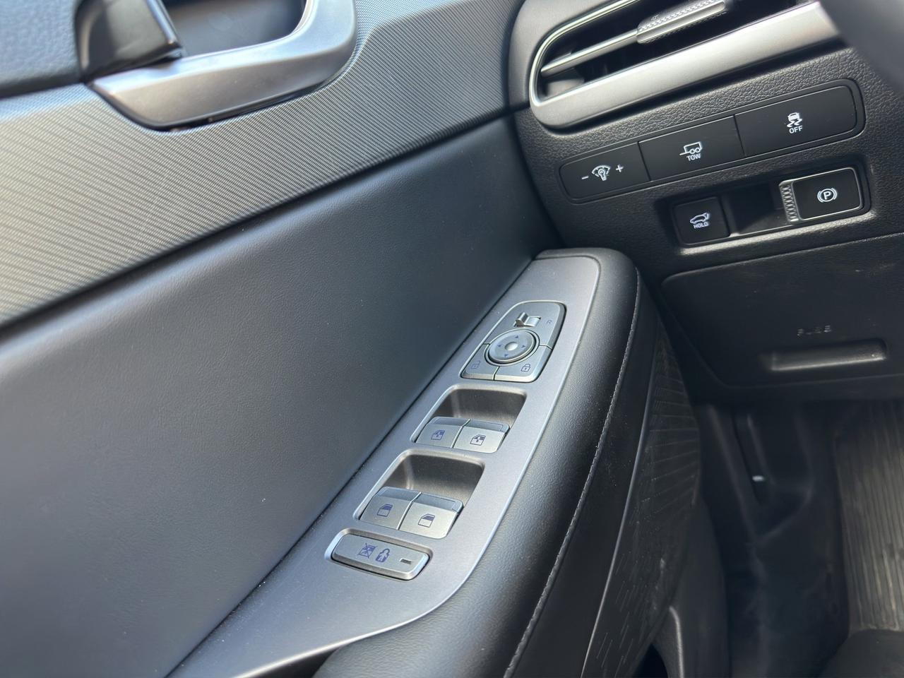 2025 Hyundai PALISADE Urban | Heated Seats | Reverse Cam Photo