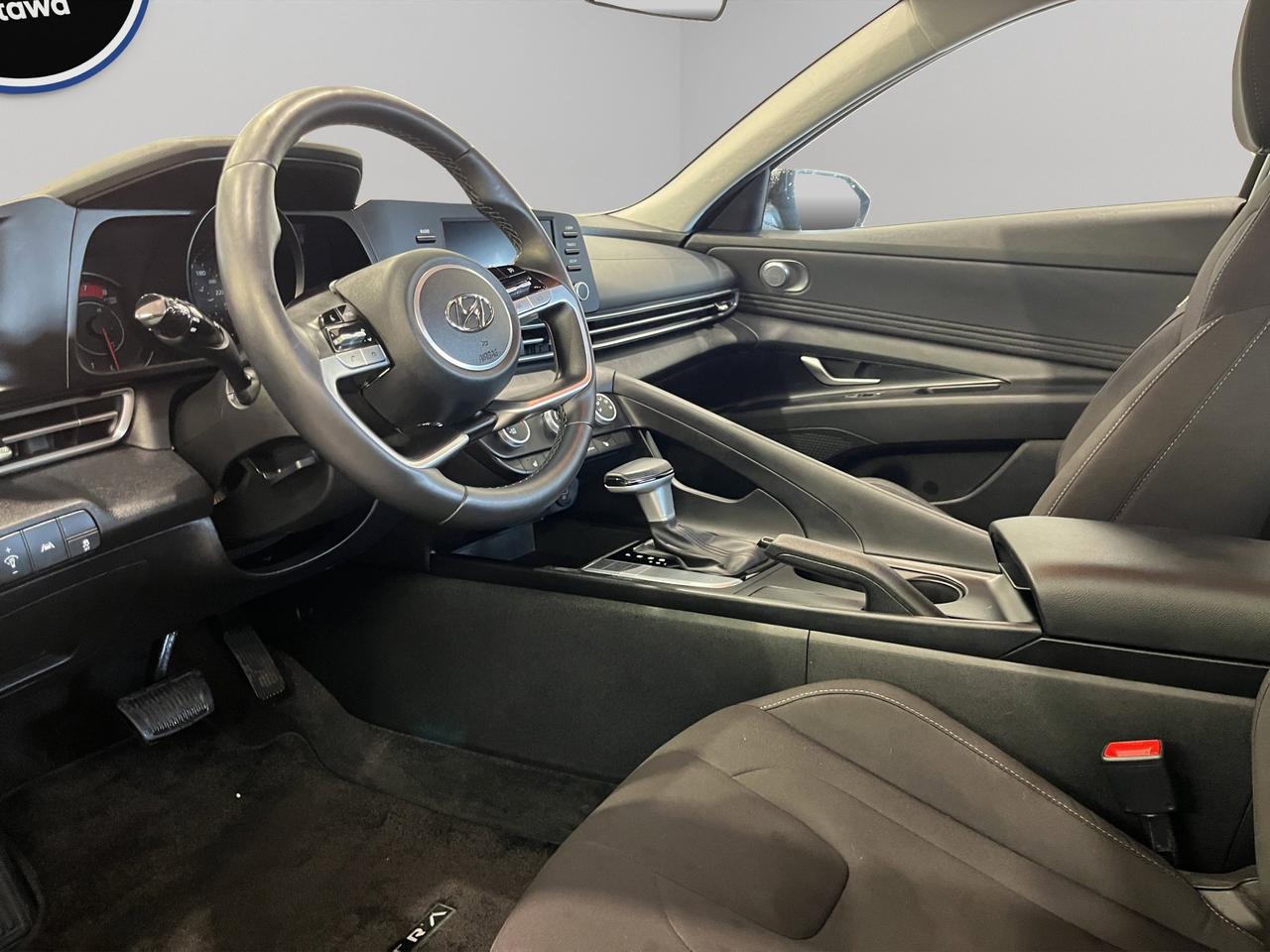 2023 Hyundai Elantra Preferred | Reverse Cam | Heated Seats Photo
