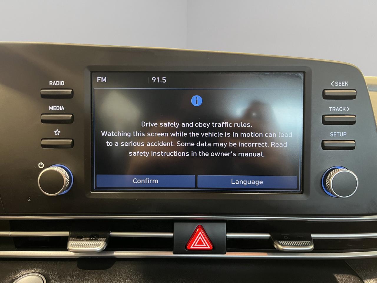 2023 Hyundai Elantra Preferred | Reverse Cam | Heated Seats Photo