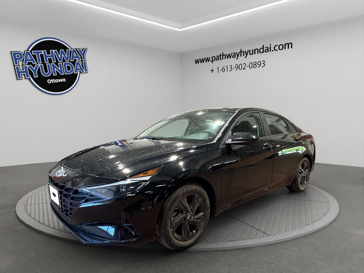 2023 Hyundai Elantra Preferred | Reverse Cam | Heated Seats Photo
