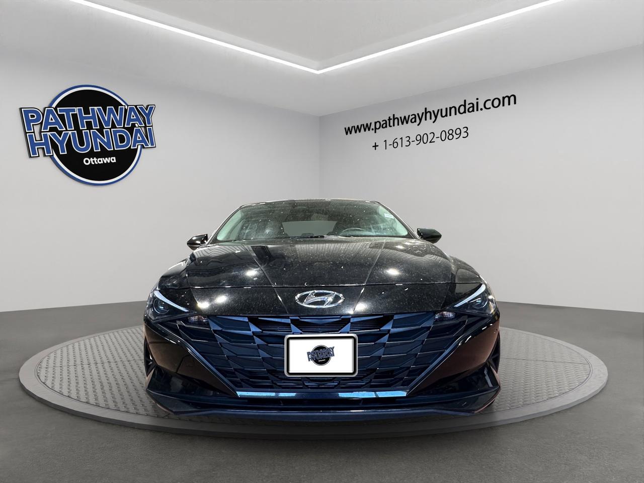 2023 Hyundai Elantra Preferred | Reverse Cam | Heated Seats Photo