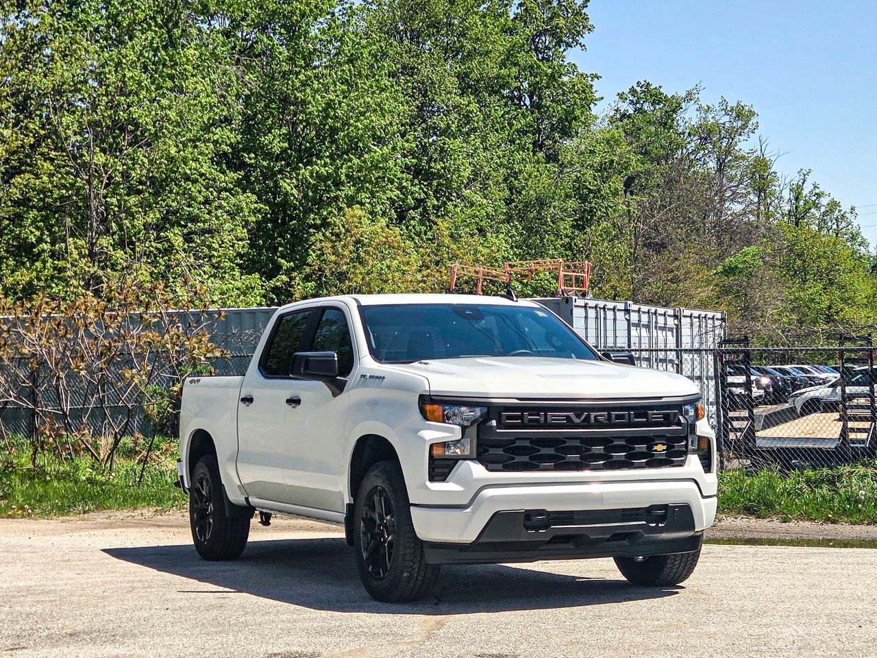 2026 Chevrolet Silverado 1500 Custom Photo3