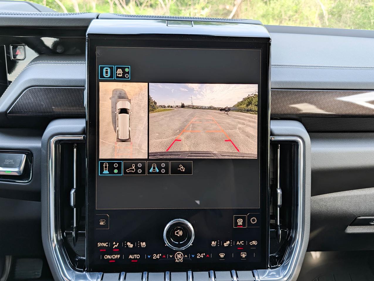 2026 GMC Yukon XL Elevation Photo