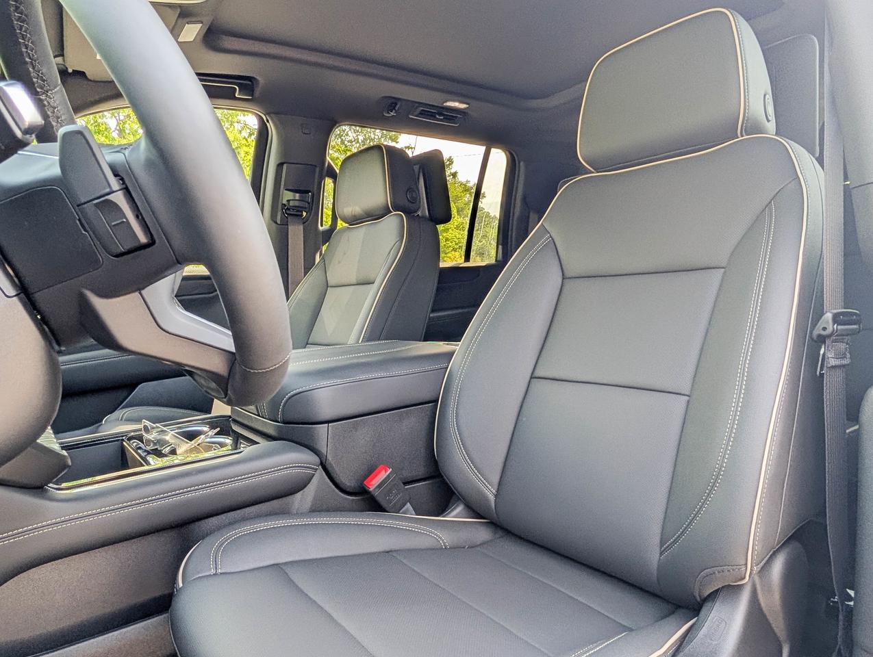 2026 GMC Yukon XL Elevation Photo