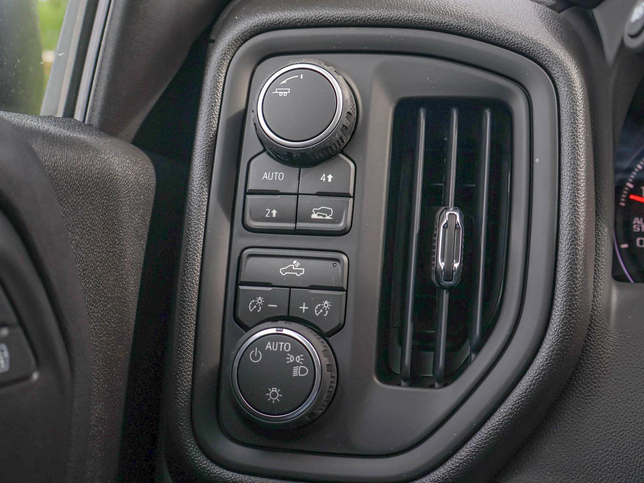 2026 Chevrolet Silverado 1500 Custom Photo