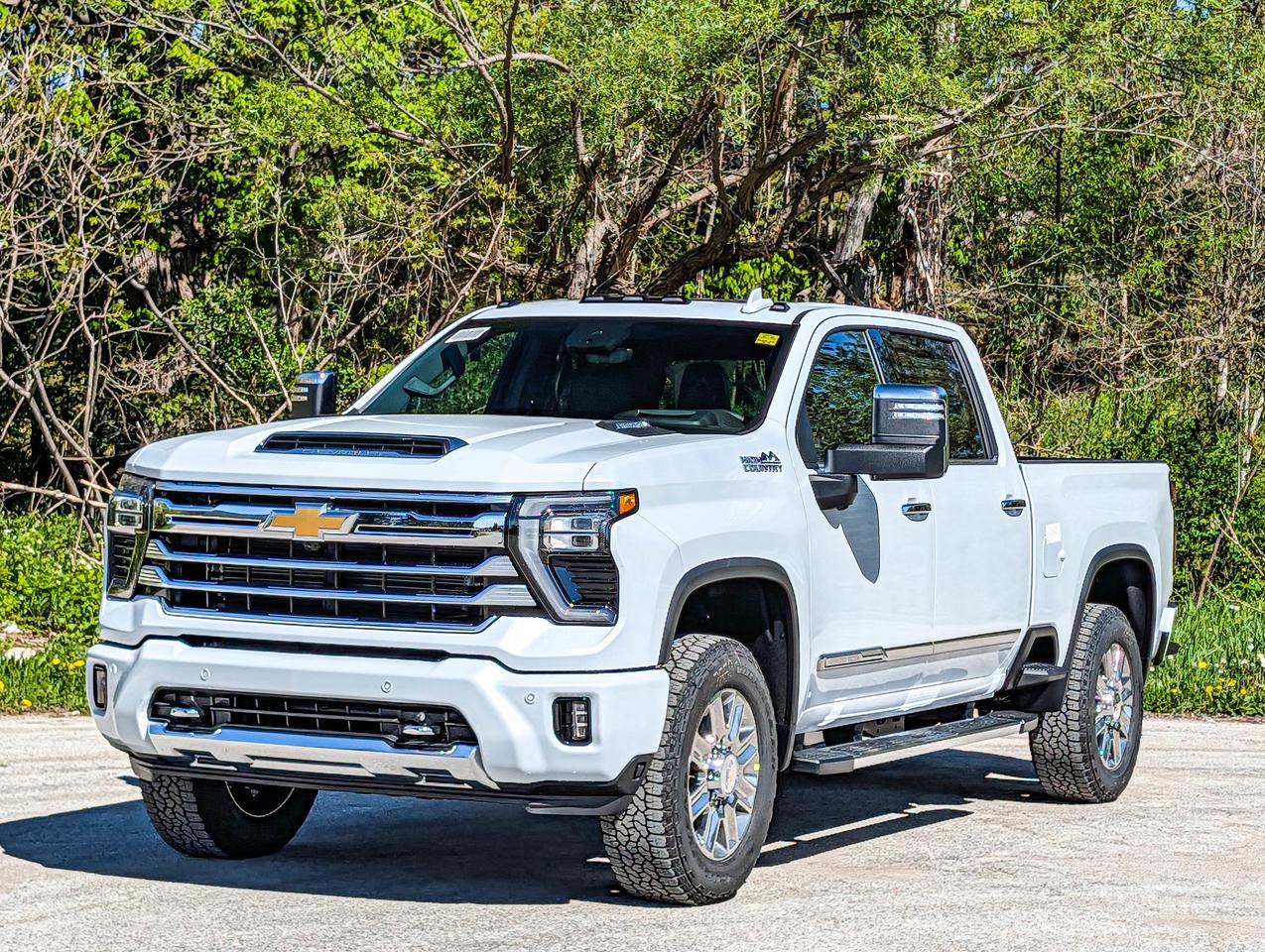 2026 Chevrolet SILVERADO 2500HD High Country Photo3