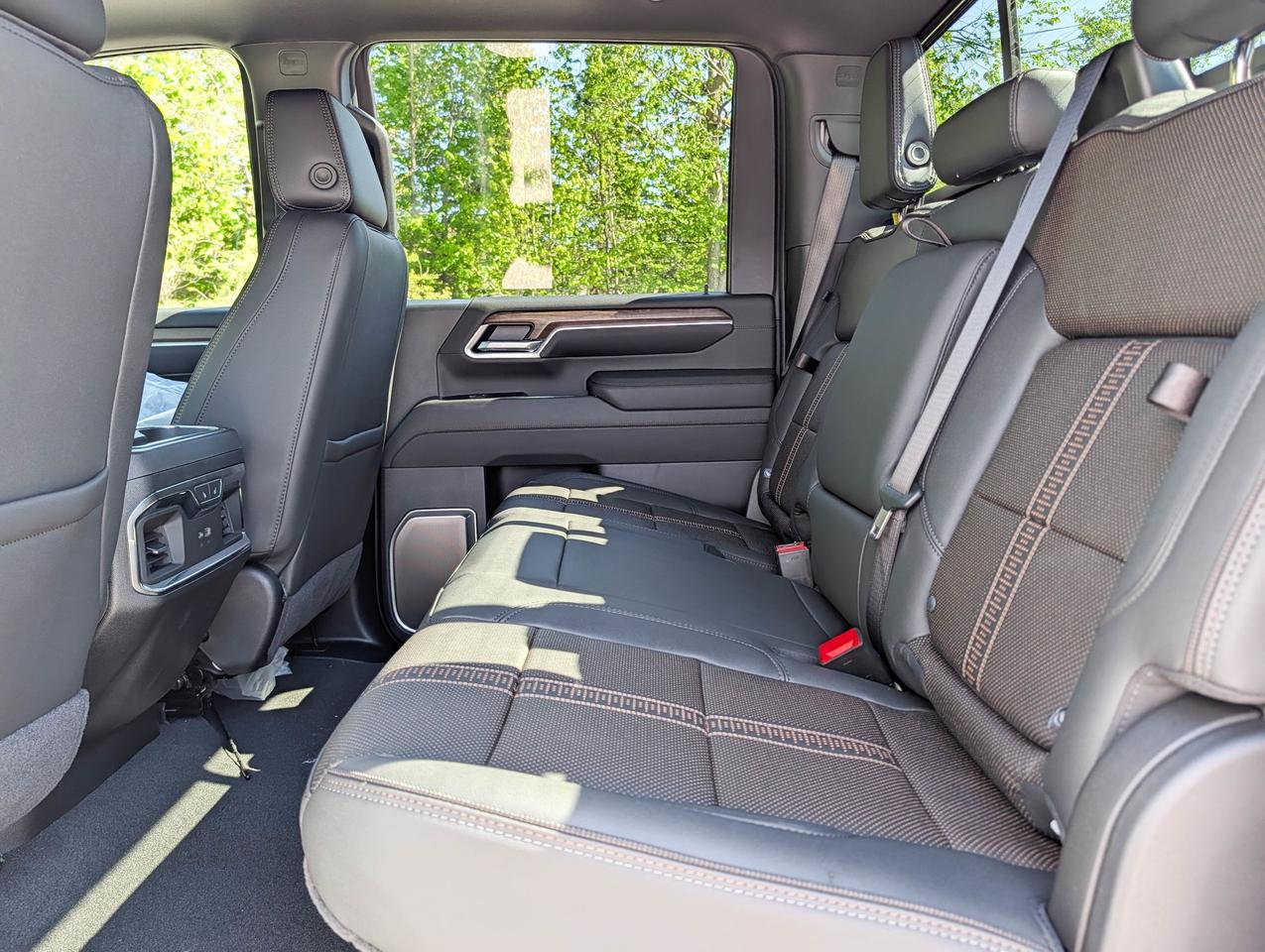 2026 Chevrolet SILVERADO 2500HD High Country Photo