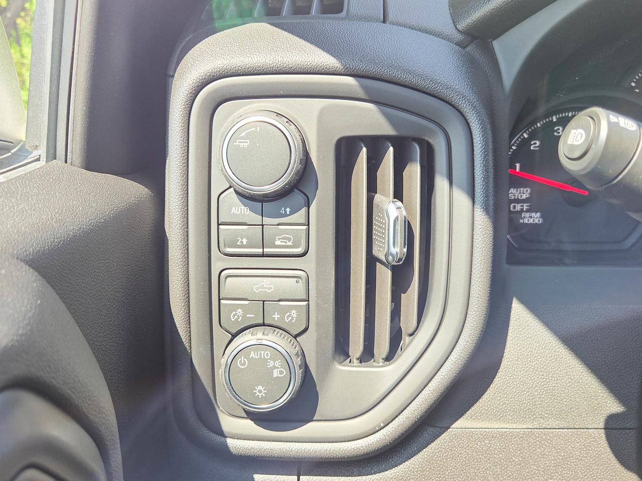 2026 Chevrolet Silverado 1500 Custom Photo