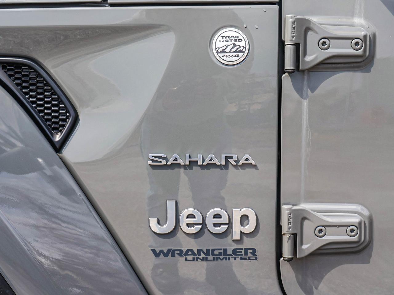2018 Jeep WRANGLER UNLIMITED Sahara Photo