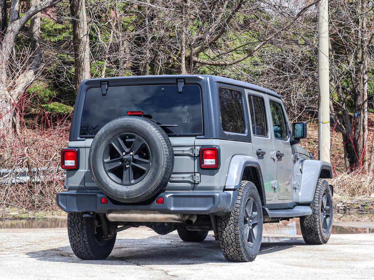 2018 Jeep WRANGLER UNLIMITED Sahara Photo