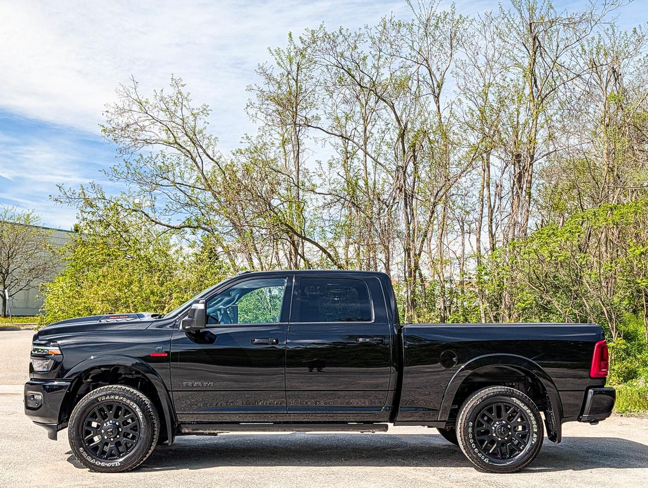 2026 RAM 3500 Limited Photo