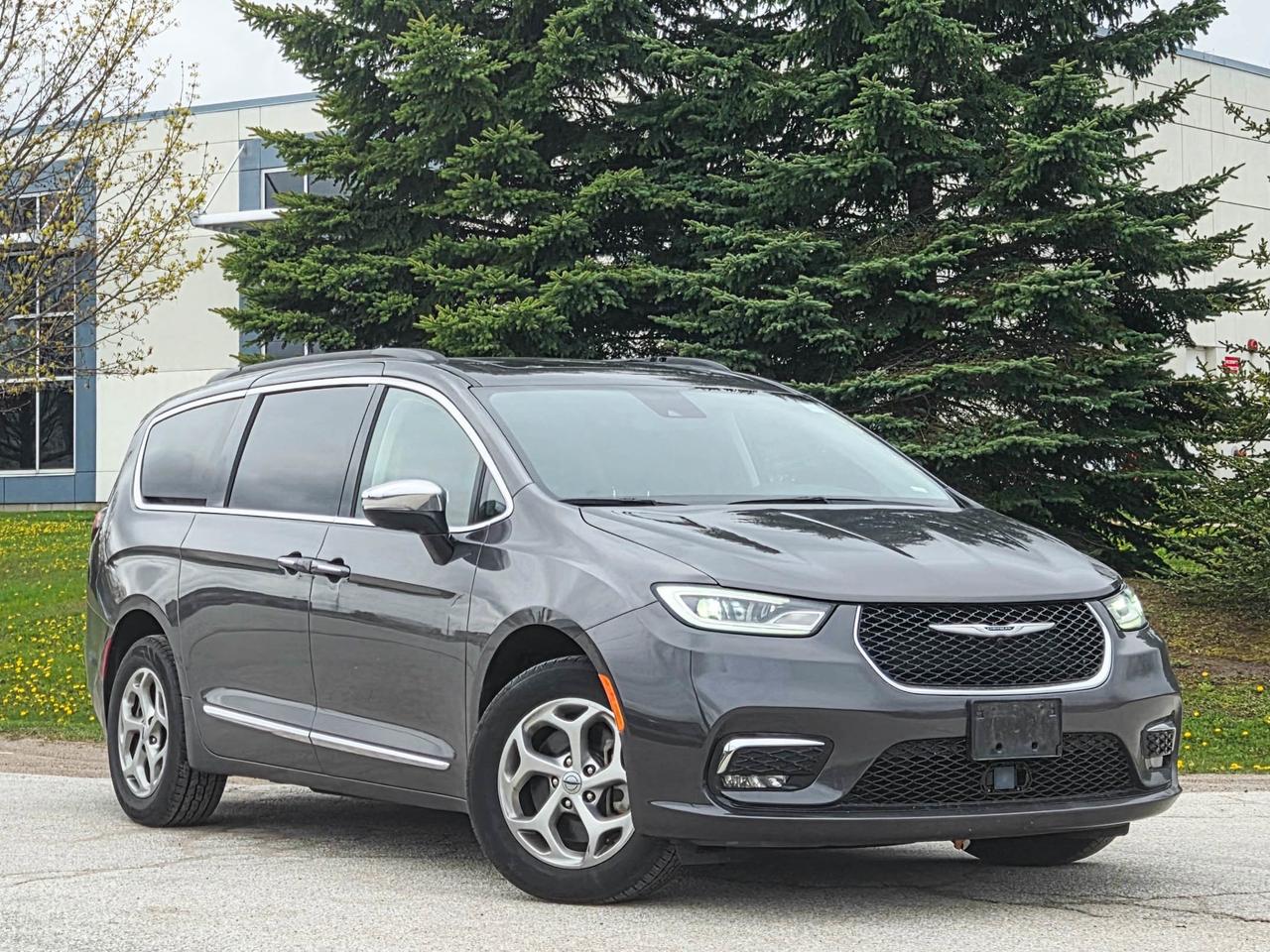 2023 Chrysler Pacifica Limited Photo