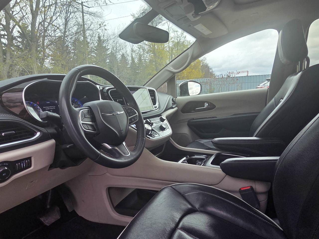 2023 Chrysler Pacifica Limited Photo