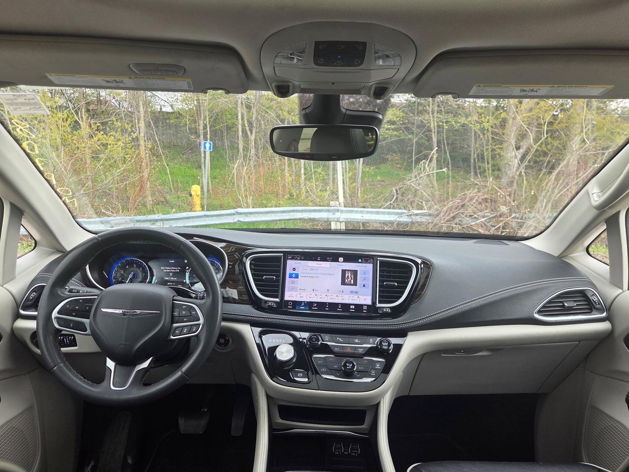 2023 Chrysler Pacifica Limited Photo