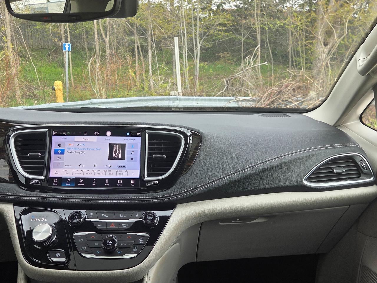 2023 Chrysler Pacifica Limited Photo
