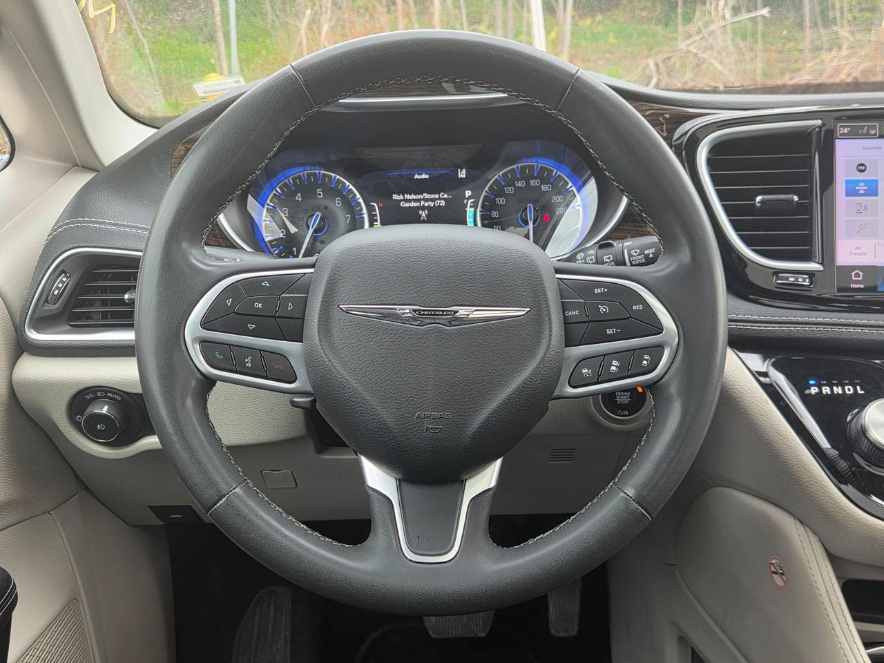 2023 Chrysler Pacifica Limited Photo