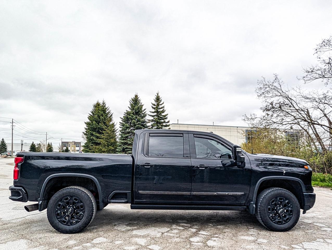 2024 Chevrolet SILVERADO 2500HD High Country Photo