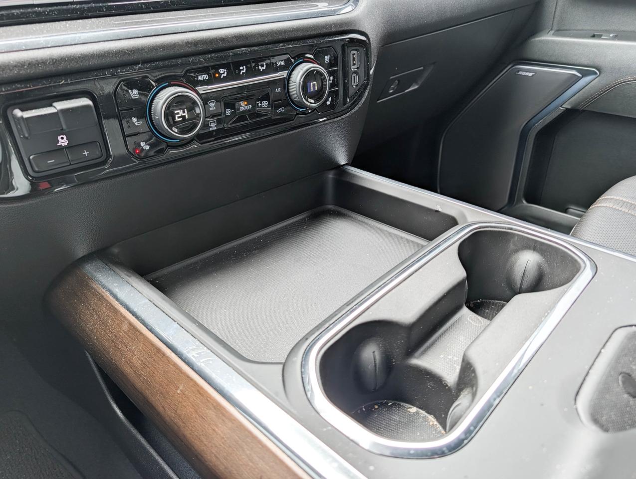 2024 Chevrolet SILVERADO 2500HD High Country Photo