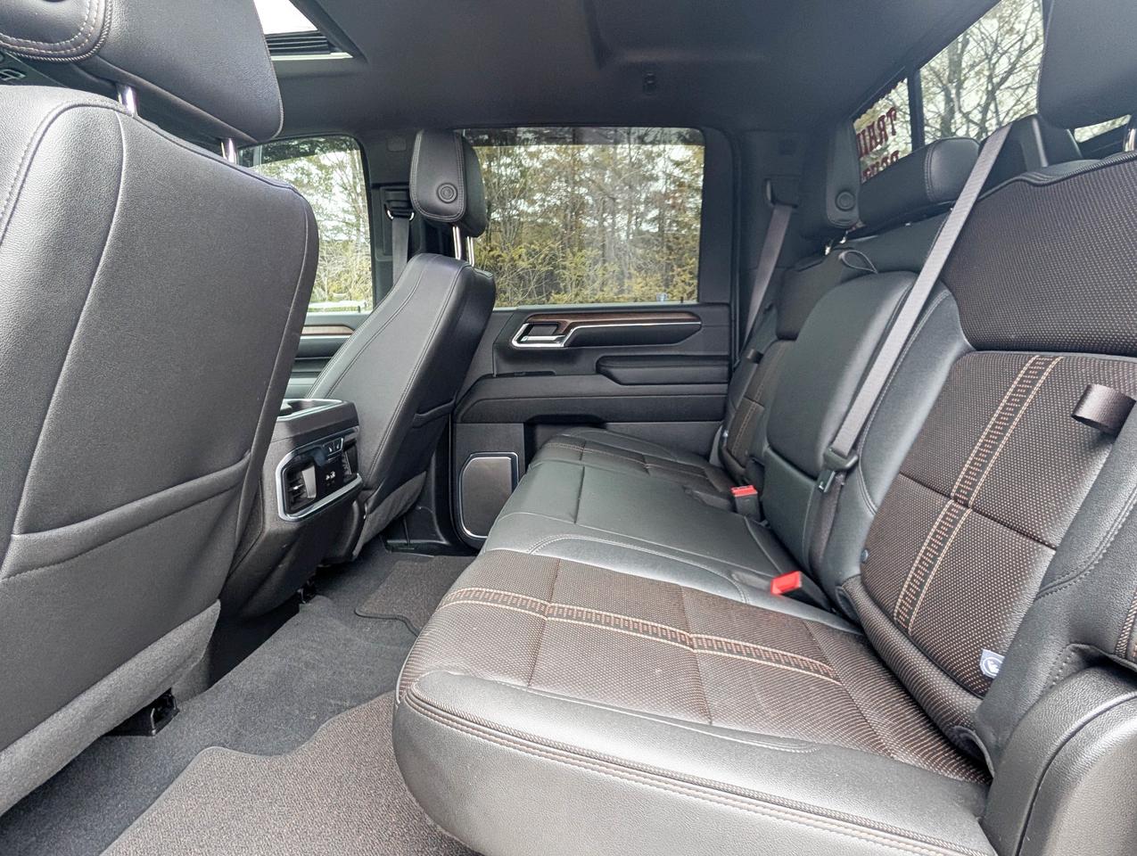 2024 Chevrolet SILVERADO 2500HD High Country Photo