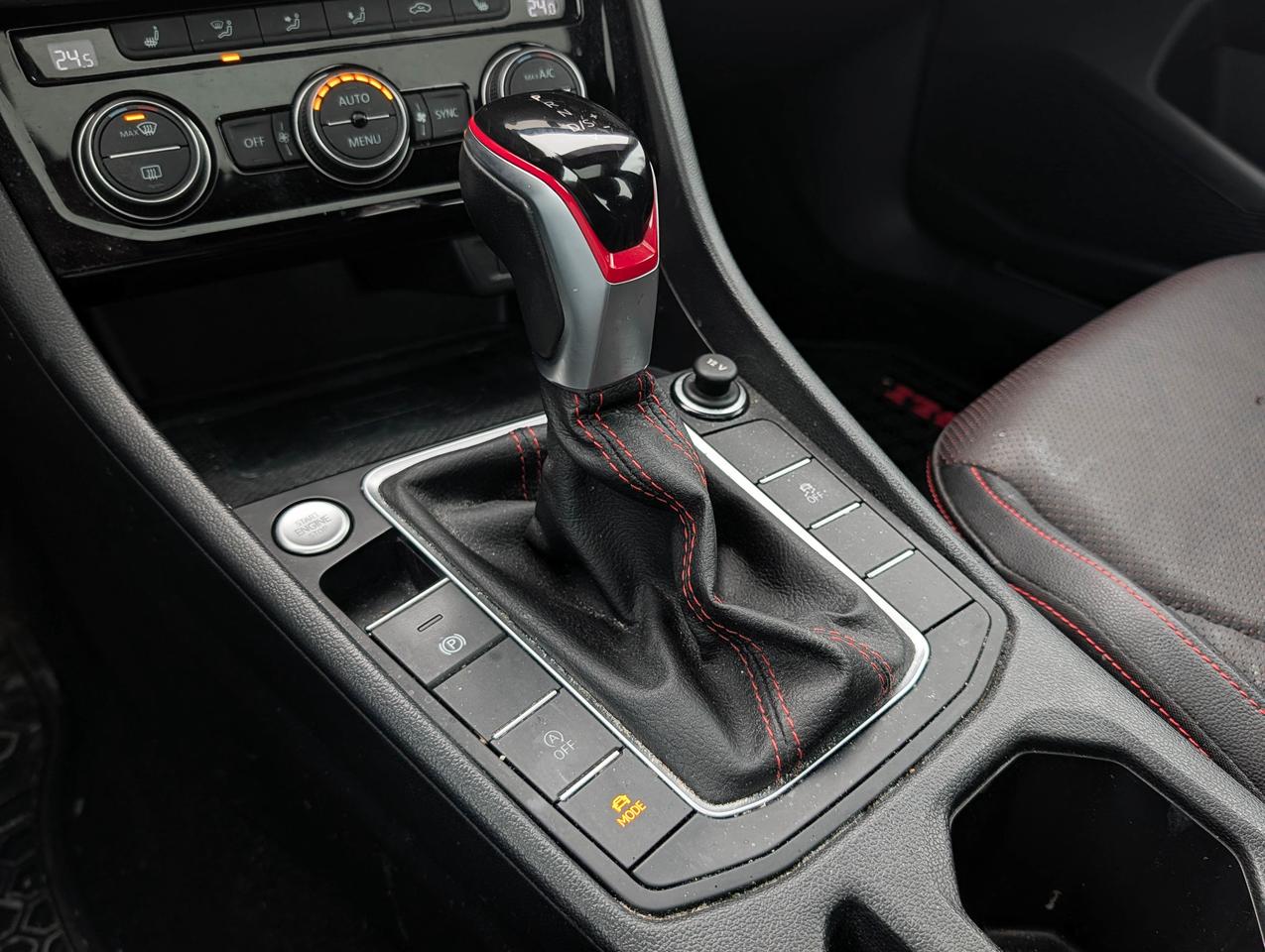 2023 Volkswagen Jetta GLI  Photo