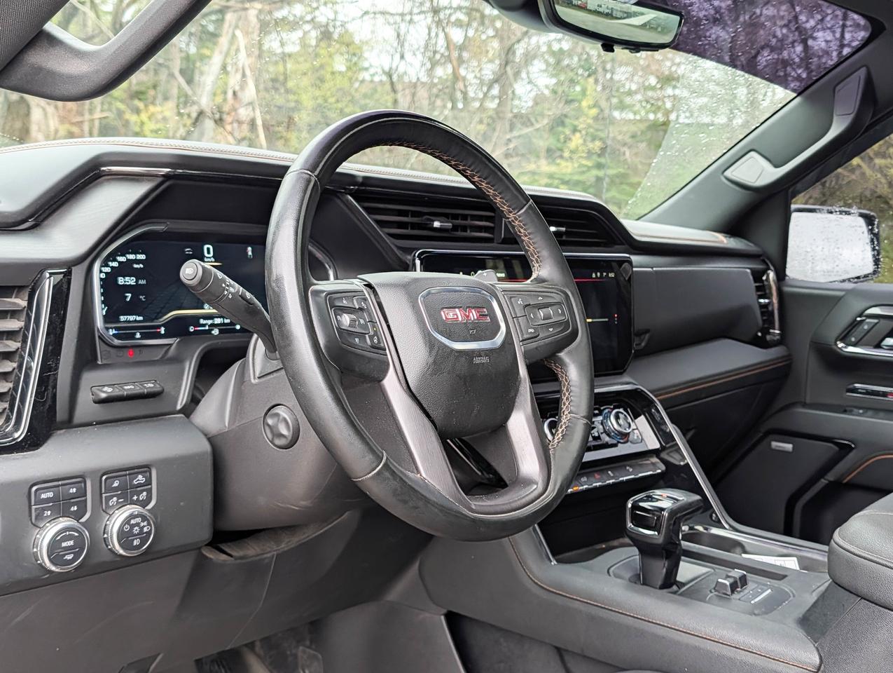 2024 GMC Sierra 1500 AT4 Photo