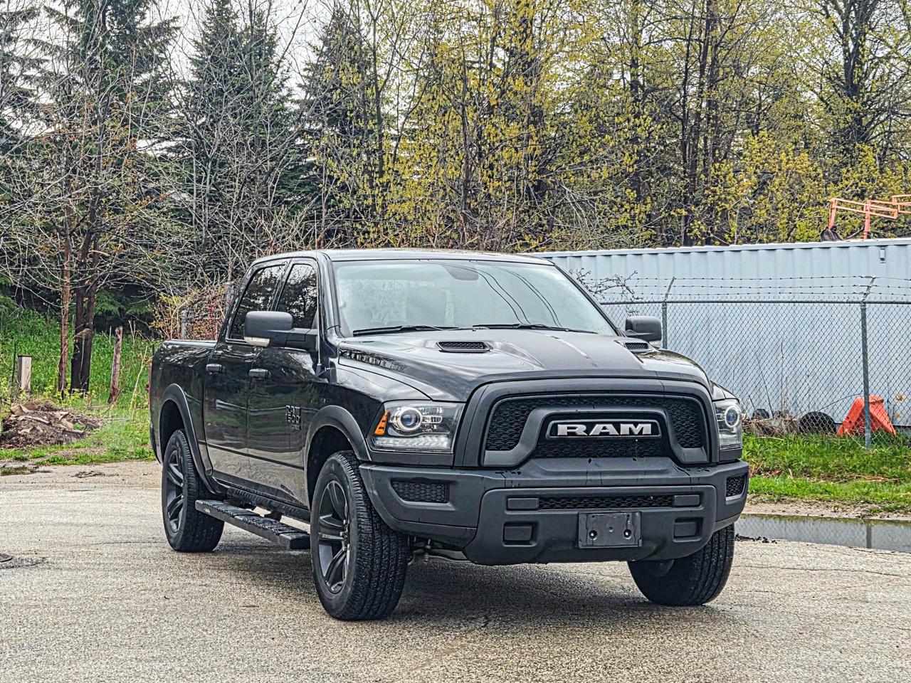 2024 RAM 1500 Classic WARLOCK Photo
