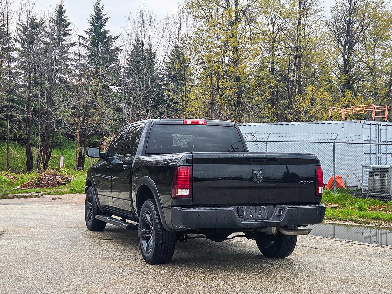 2024 RAM 1500 Classic WARLOCK Photo