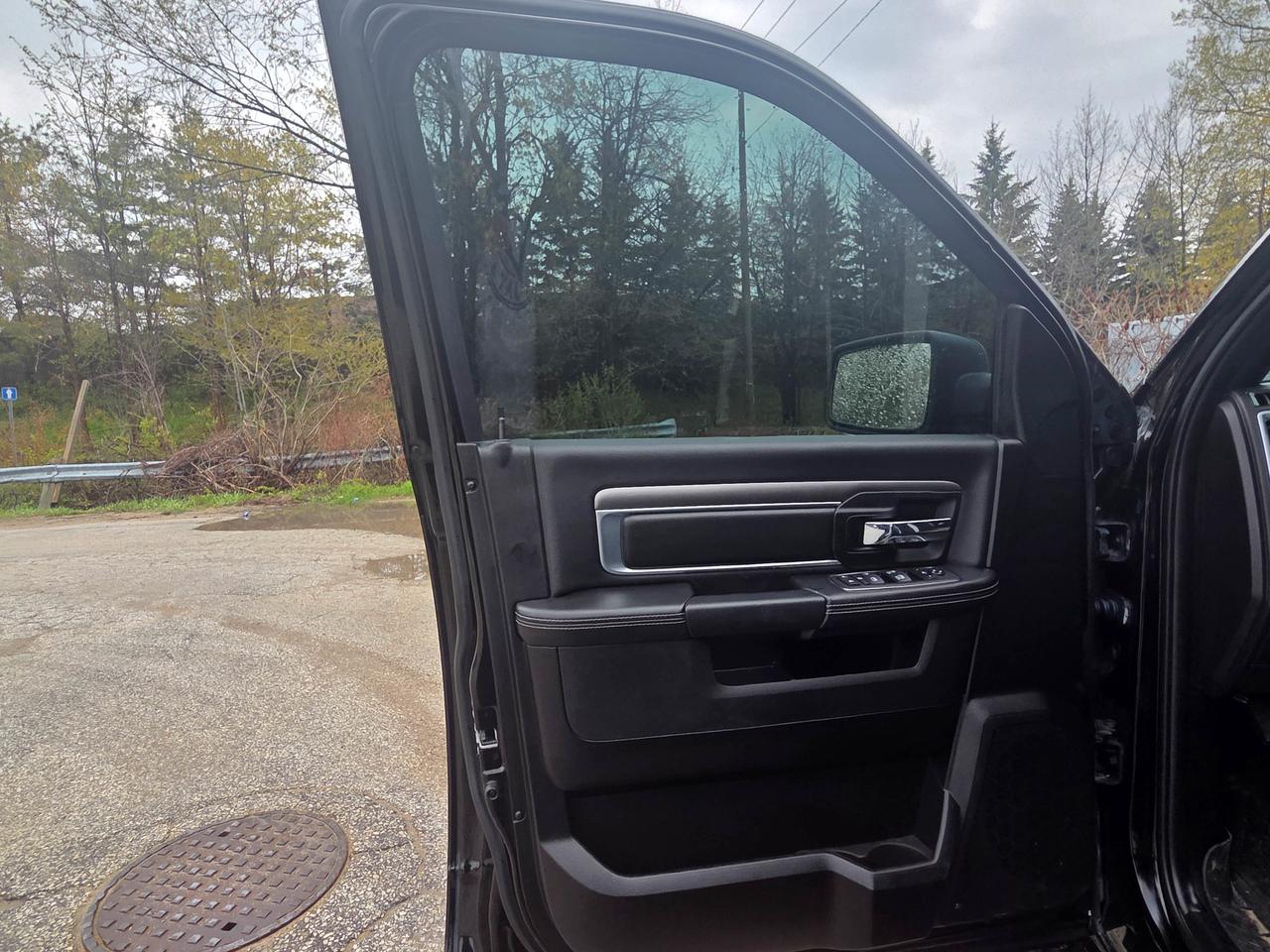 2024 RAM 1500 Classic WARLOCK Photo