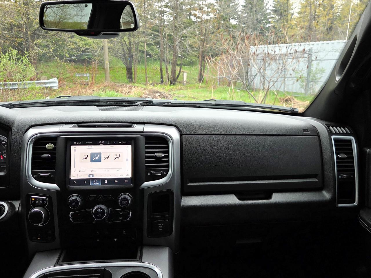 2024 RAM 1500 Classic WARLOCK Photo