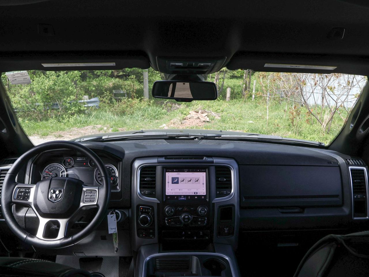 2024 RAM 1500 Classic WARLOCK Photo
