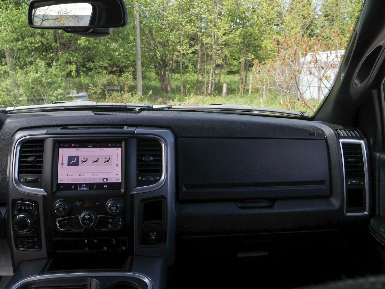 2024 RAM 1500 Classic WARLOCK Photo