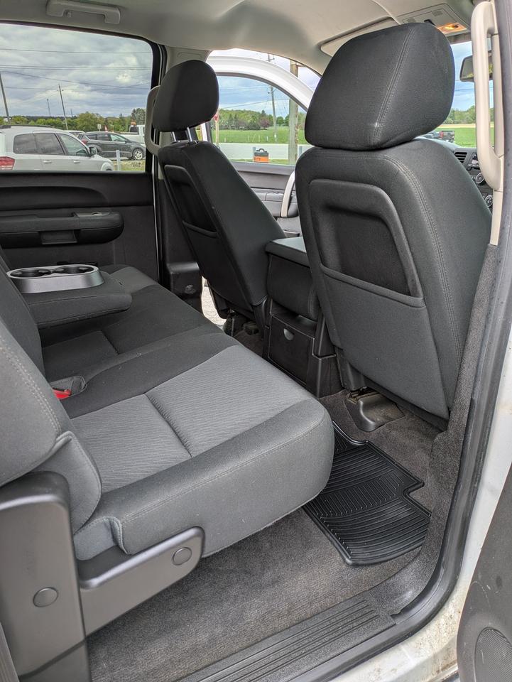 2014 Chevrolet Silverado 3500 LT Photo