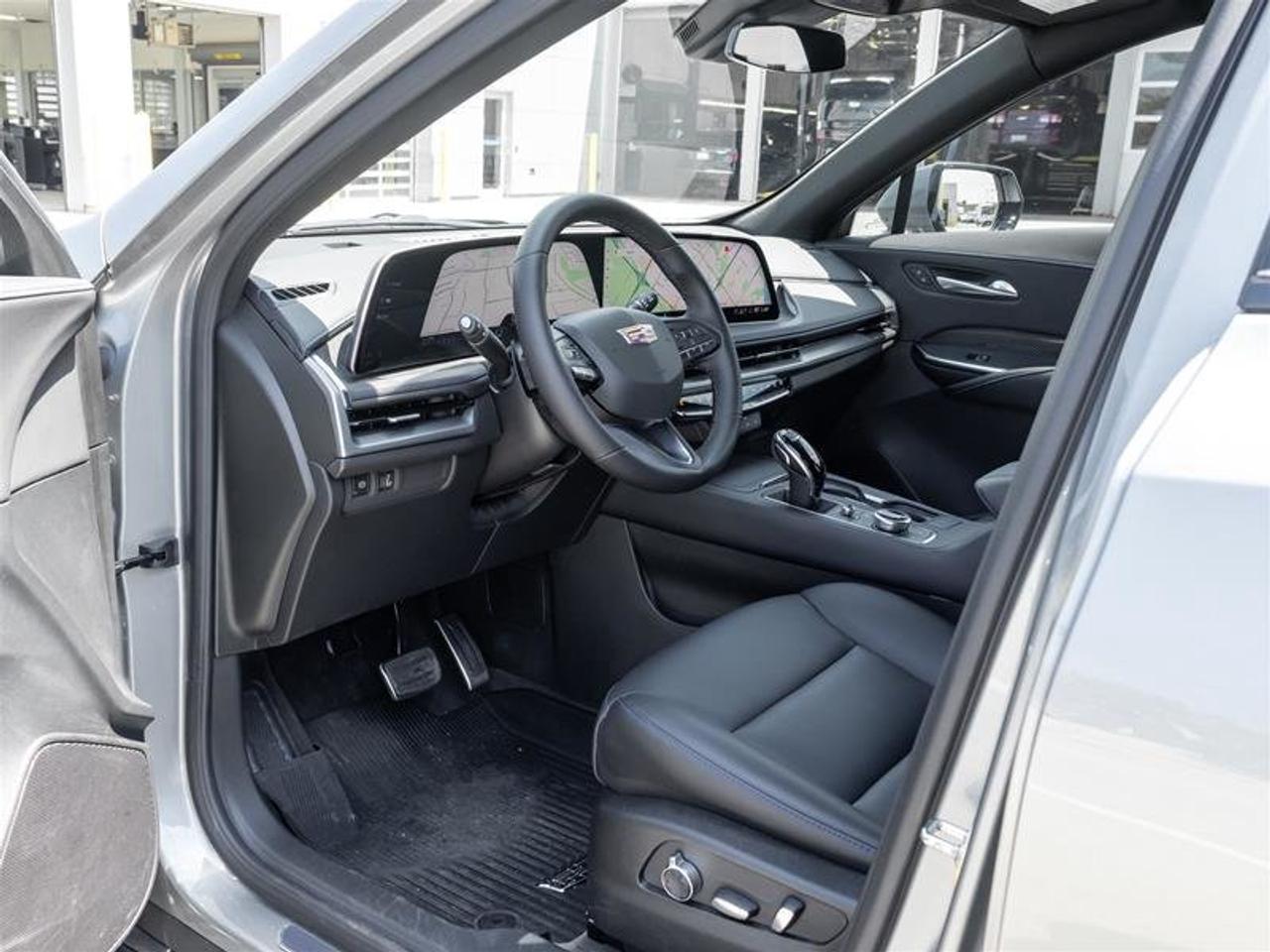 2025 Cadillac XT4 AWD 4dr Sport Photo